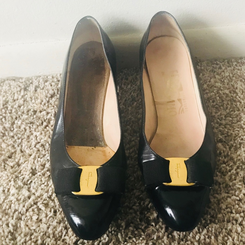 Salvatore Ferragamo VARA BOW PUMP SHOE size - Picture 2 of 8